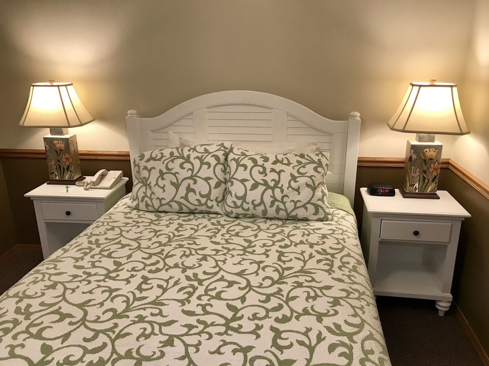 Bay Breeze Resort