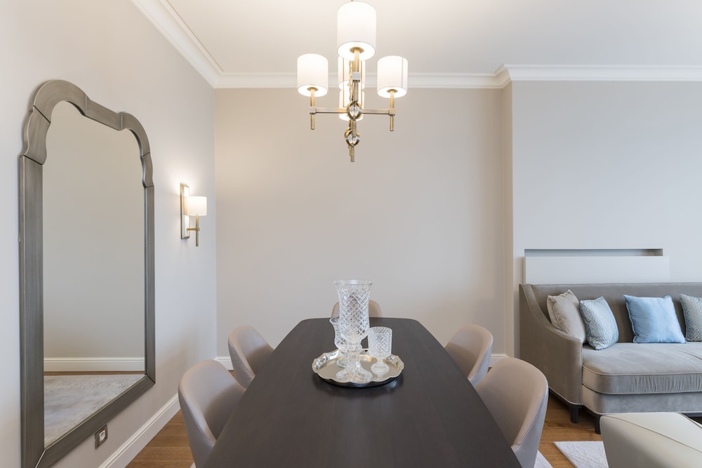 Ist flats Serviced Apartments - EMAAR SQ