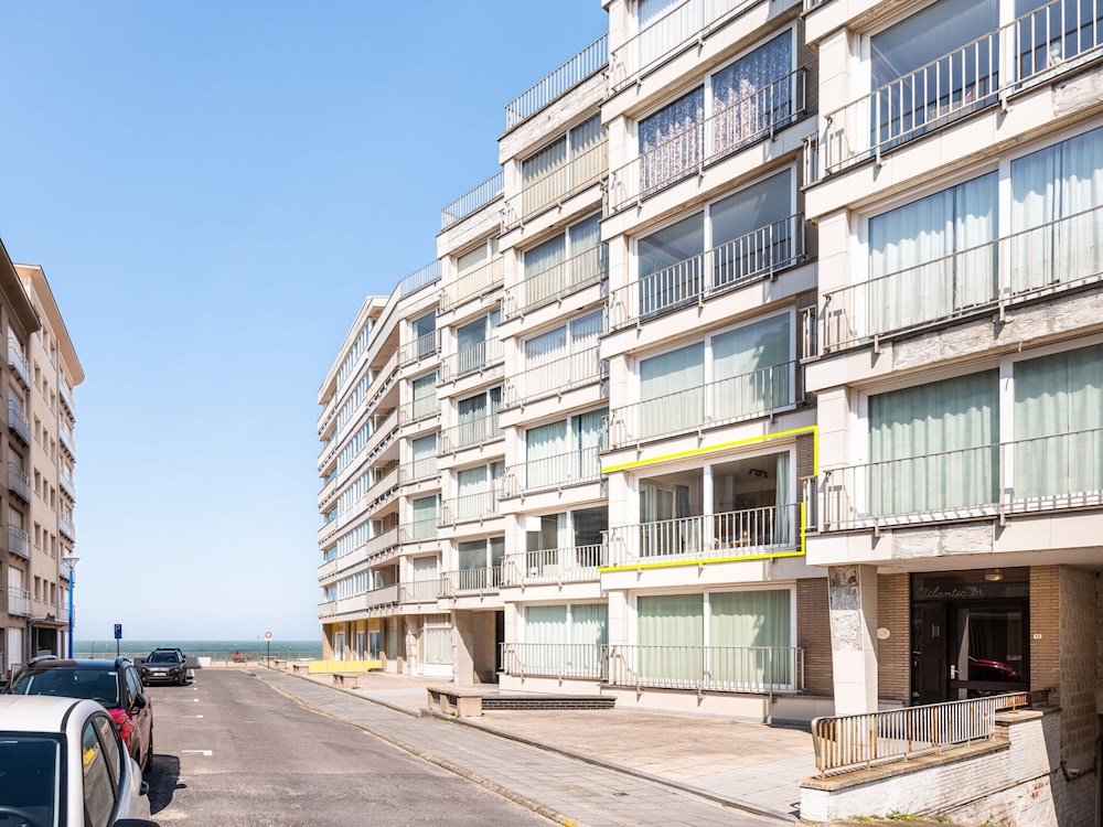Apartment in Koksijde Near the Beach