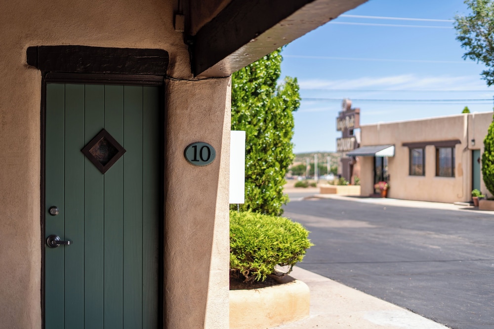 Santa Fe Vacations - King's Rest Court Inn - Property Image 44