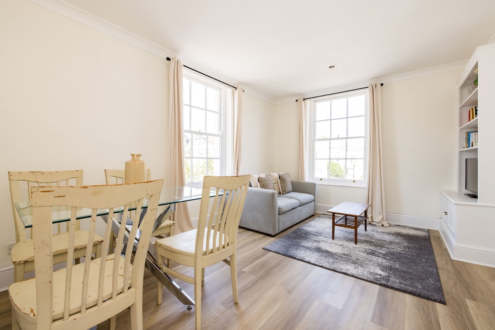 The Pimlico Apartments