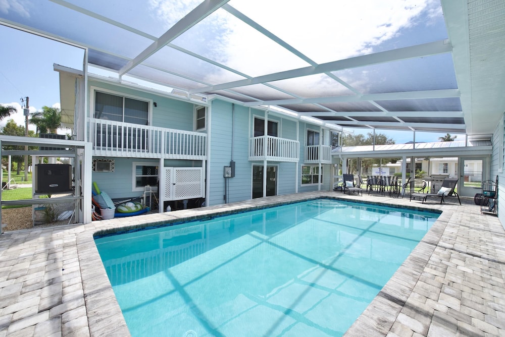 Beach Paradise Getaway