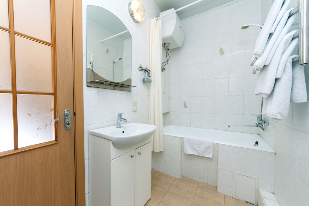 Alma Apartments