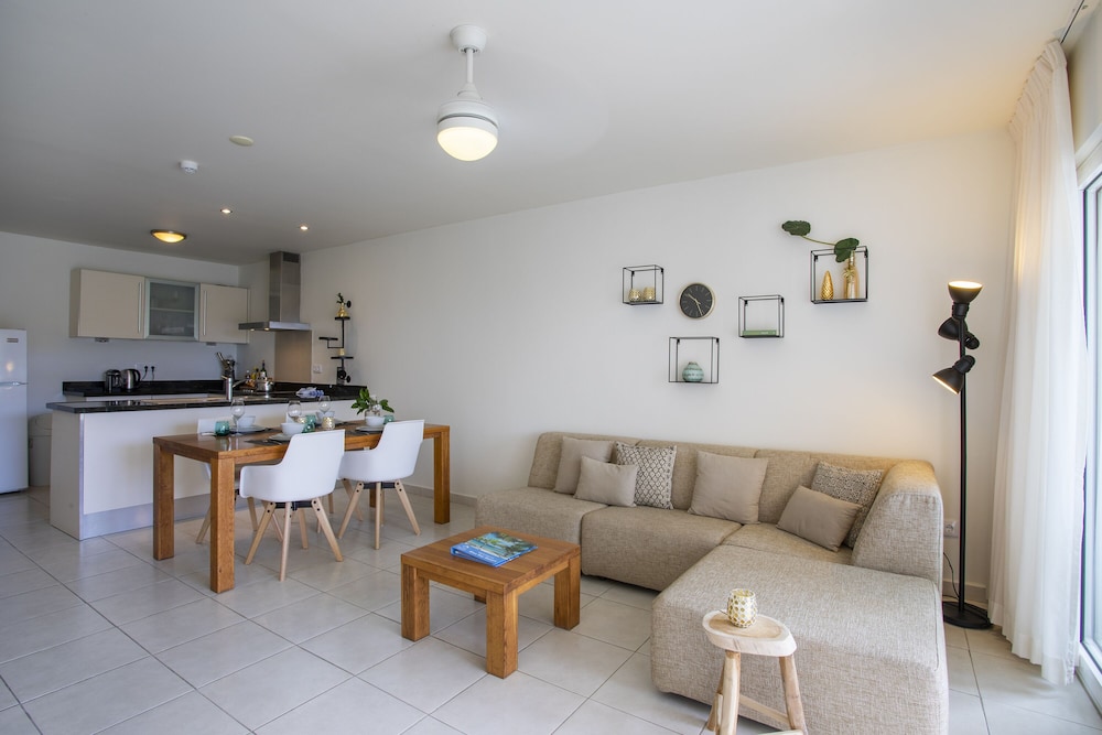 Blue Bay Apartments