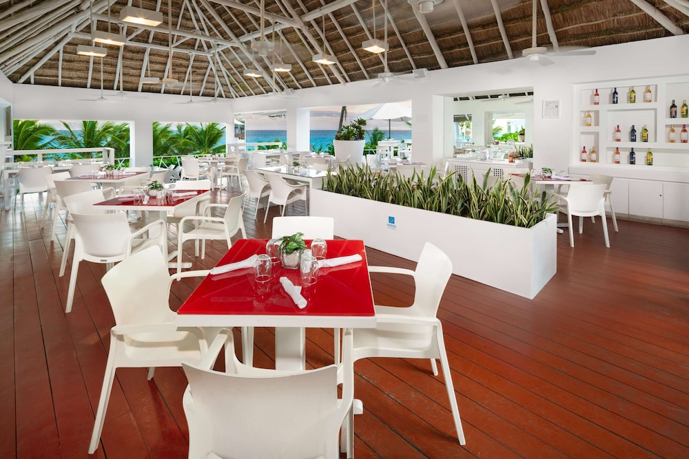 The Grand Oasis Cancun - All Inclusive