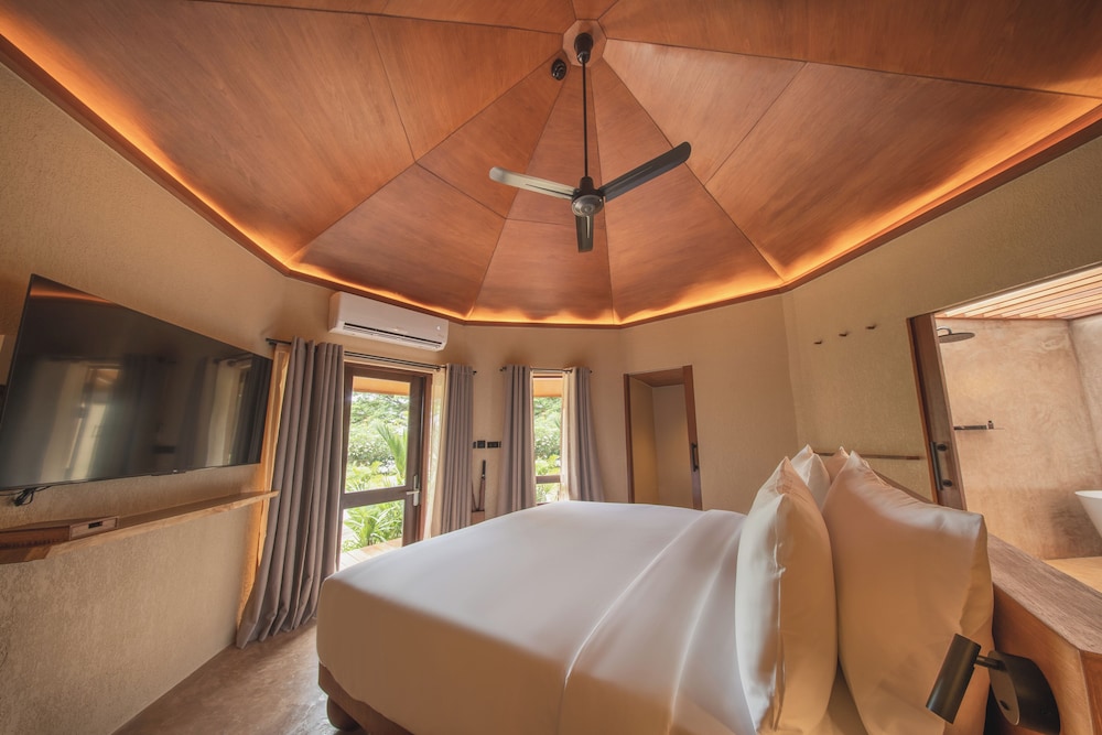 Kira Baya Koh Samed