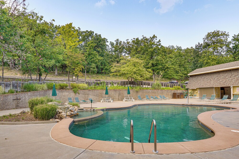 Luxury Lake Home, Amazing Views, Resort Amenities