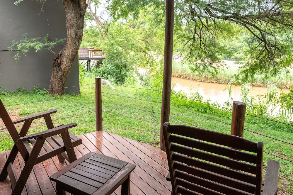 Bushriver Lodge