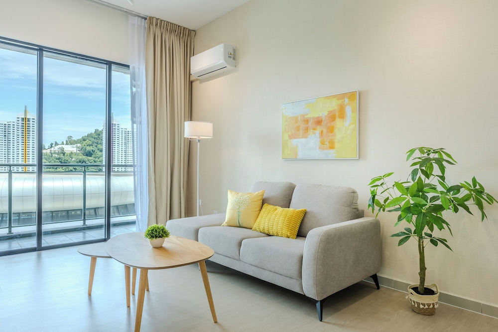 Sunshine Residence Suites