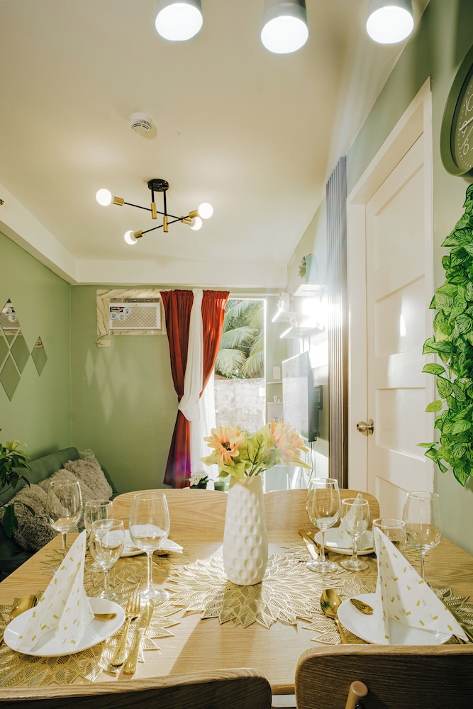 🌿 Stylish & Serene Stay in Davao City 🌿
