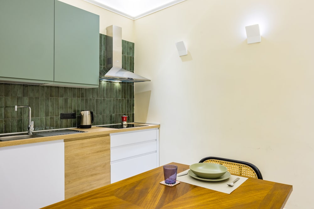 Modern Family Spacious Apartment Near Toledo
