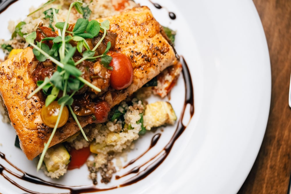 Niagara-on-the-Lake Vacations - The Shaw Club Hotel - Property Image 9