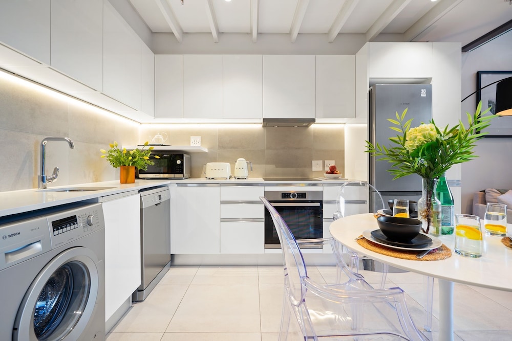 Apartment 307 at 117 on Strand