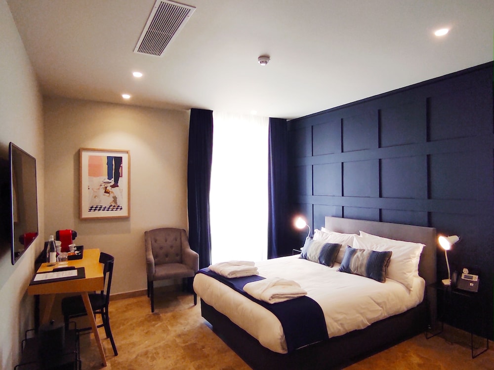 Hotel De Manoel - Image 1