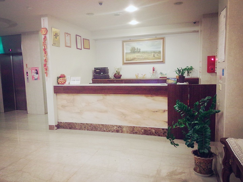 Jade Spring Hot Spring Hotel view 2