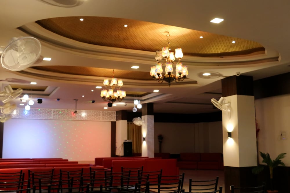 meeting & event spaces