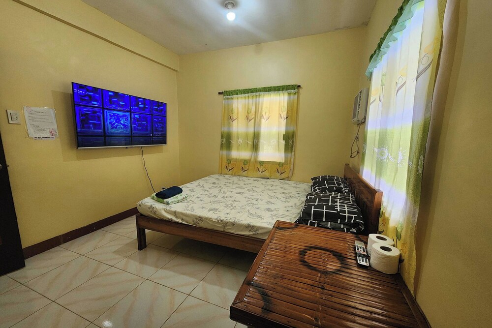 Larosa Hostel Bed And Breakfast