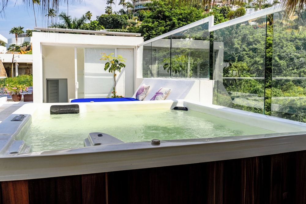 Villa Majum Ocean View Acapulco 5 BDR