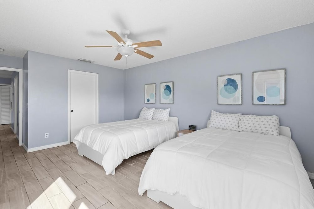 Sea Woods 211