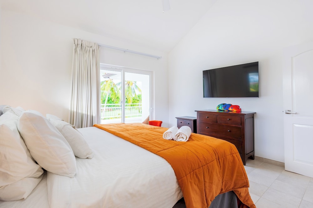Villa Buganvilla 252 - 4BR Pool Jacuzzi Golf