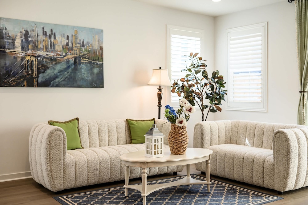 Spacious 5BR Getaway w Game Room Modern Comfort