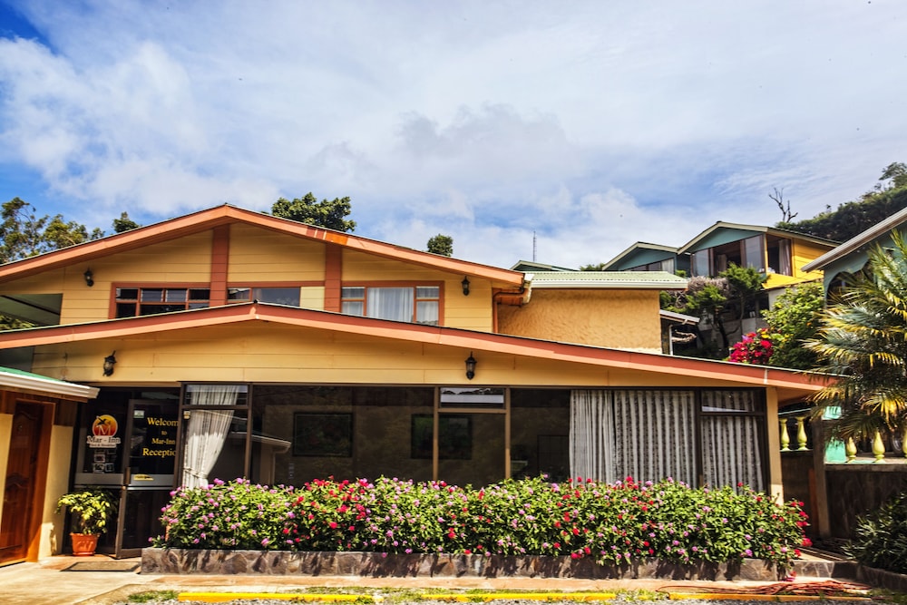 Hotel Mar Inn Bed & Breakfast - Image 1