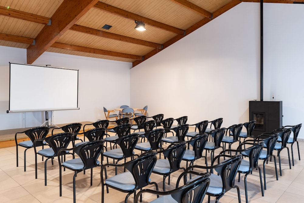 meeting & event spaces