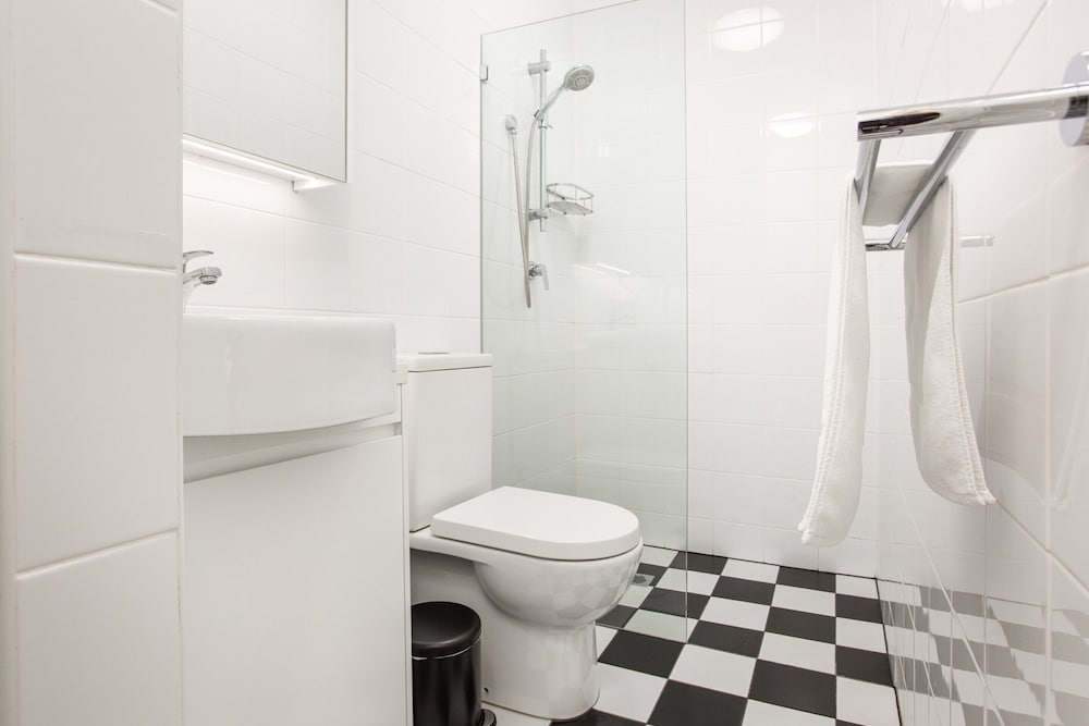 Boutique Studio With Balcony in Perfect Location
