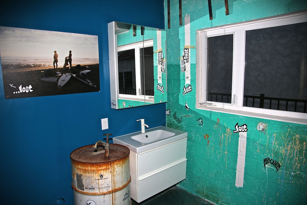 House of Trestles - Hostel
