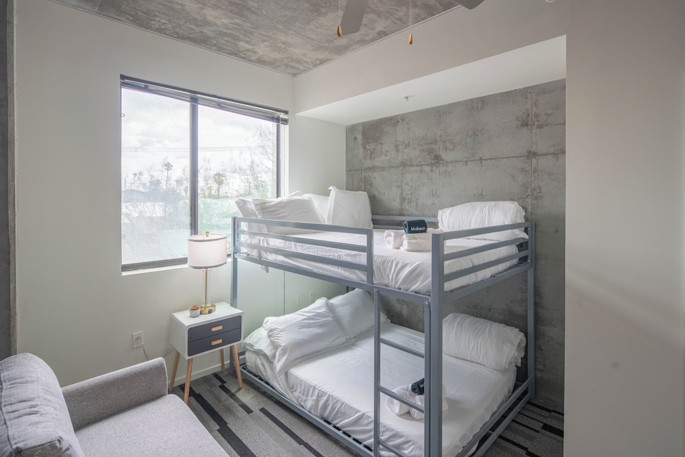 ROVE LIVING/KL - Roosevelt Point