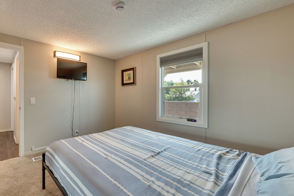 8 Mi to Laughlin Riverwalk: Waterfront Retreat