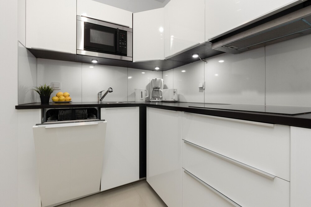 Apartment With Bathub by Renters view 4