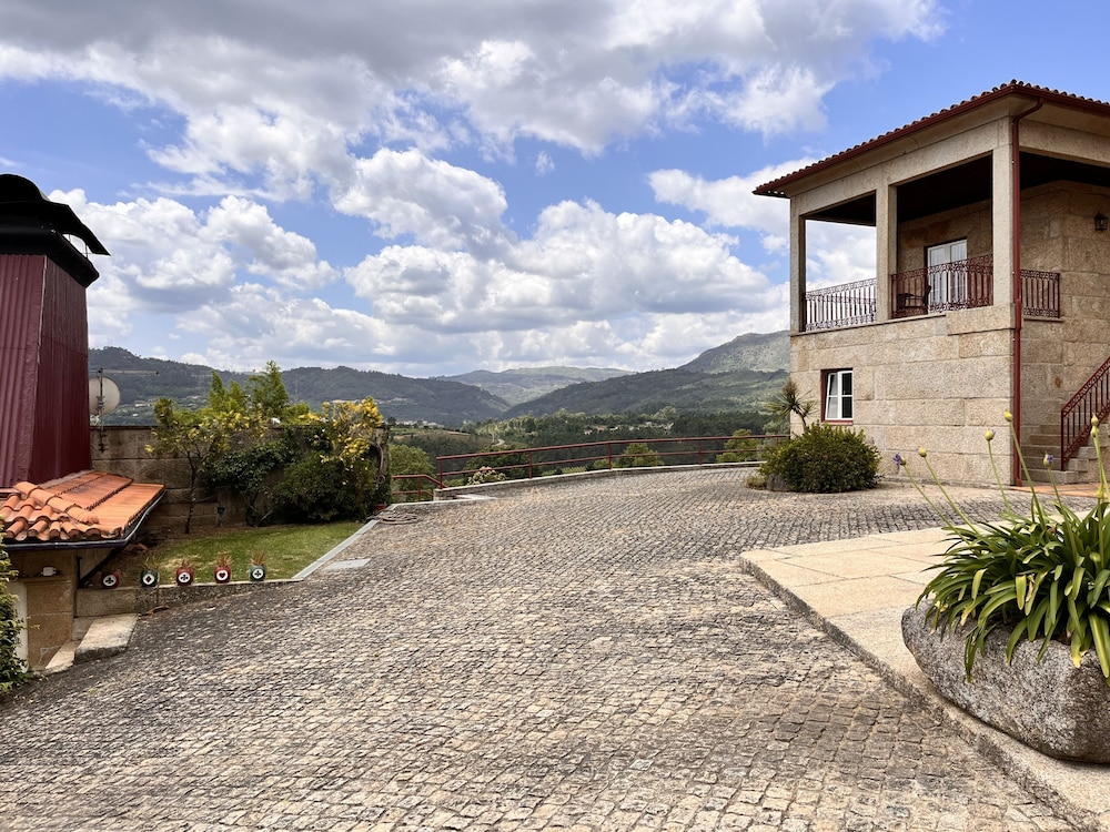Nomad s Country - Cimo de Vila The Granary View