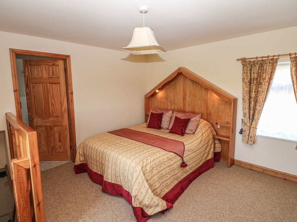 Top Stable Cottage view 2