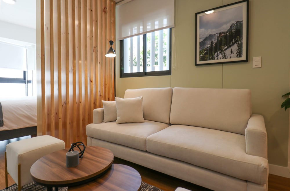 w Awesome 1BR w Great Deco in San Isidro