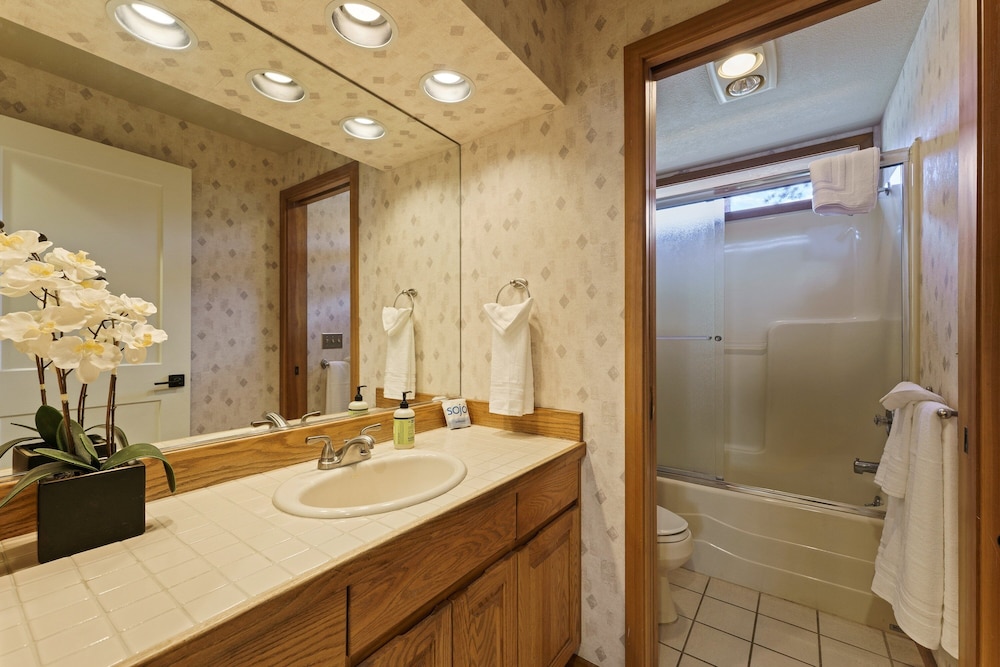 20 Aspen Lane 5 Bedroom Home
