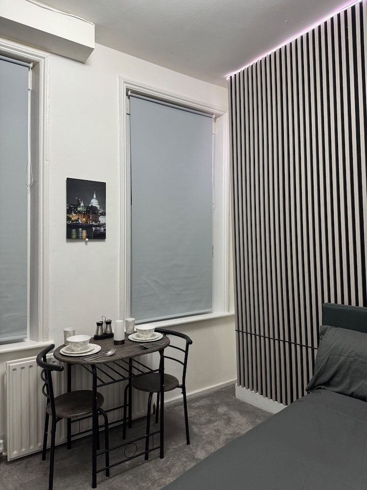 London Escape - Cozy Apartment in the City