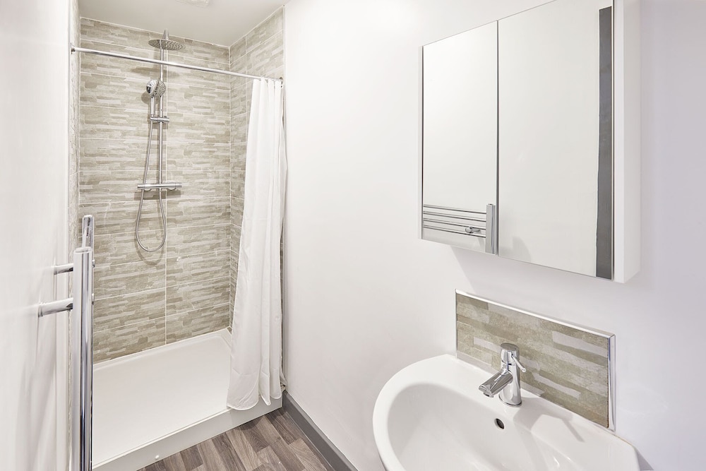Host Stay Apartment 3 Clarendon view 5