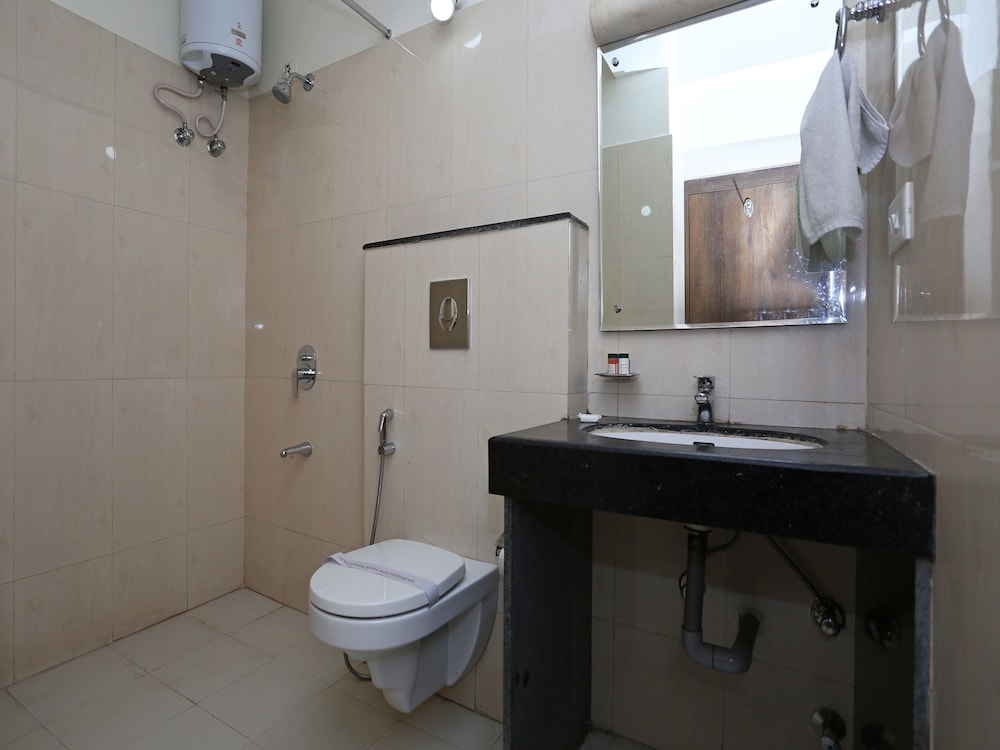 Capital O 5758 Hotel Square 36