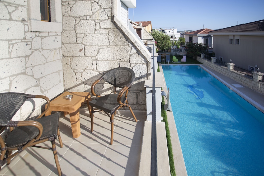 Fizzio Alaçatı Hotel - Image 84