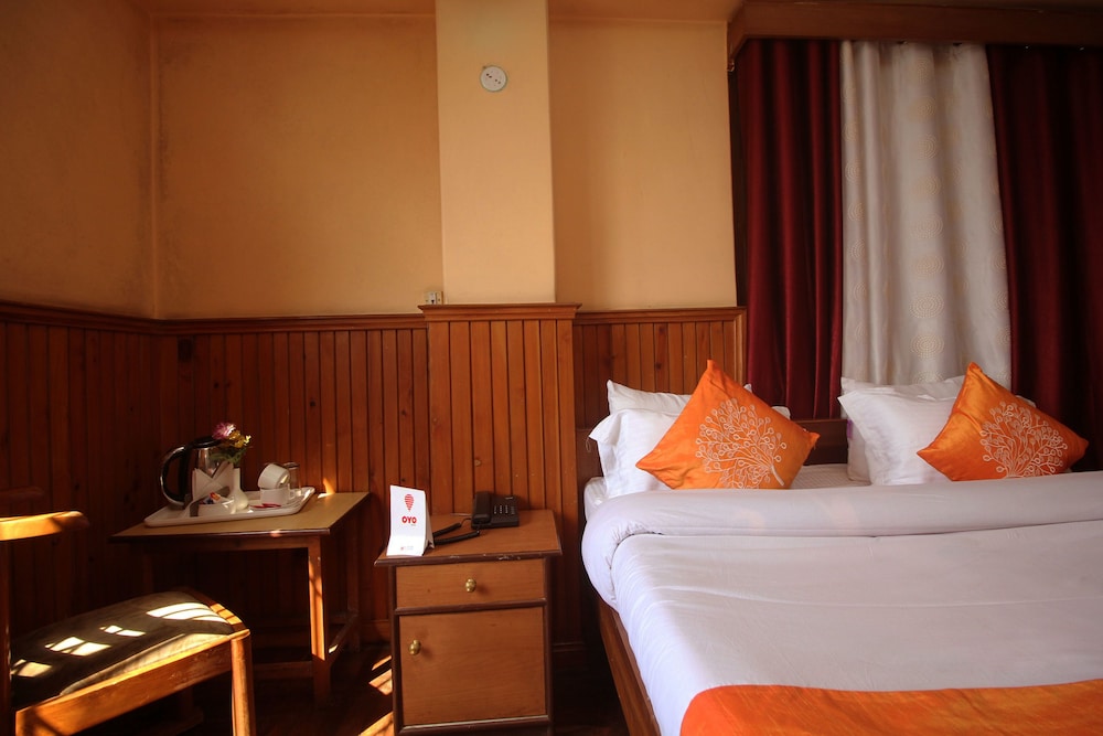 OYO 8719 Hotel Deep Residency