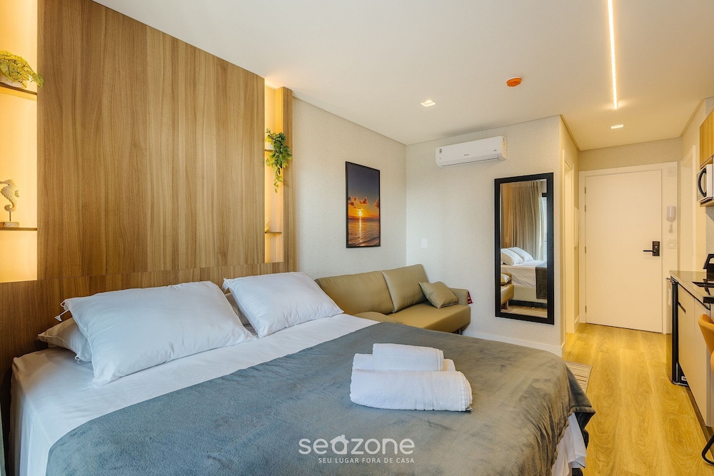 Studios With Side Sea View at Penha Spot PSO - L