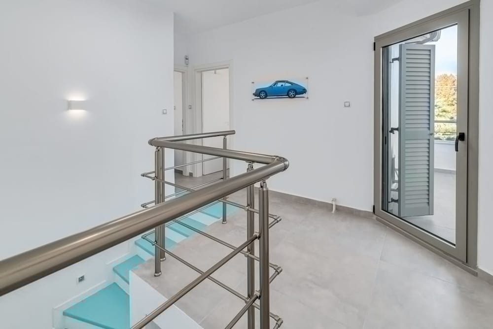 White House Villa Pefkochori