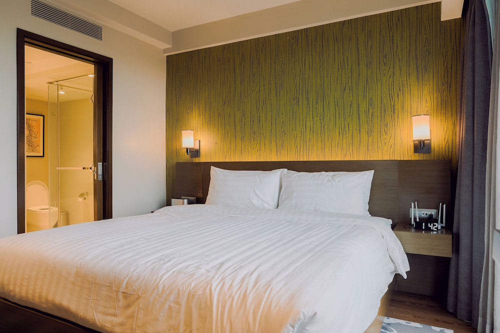 Hotel Residences at Acqua