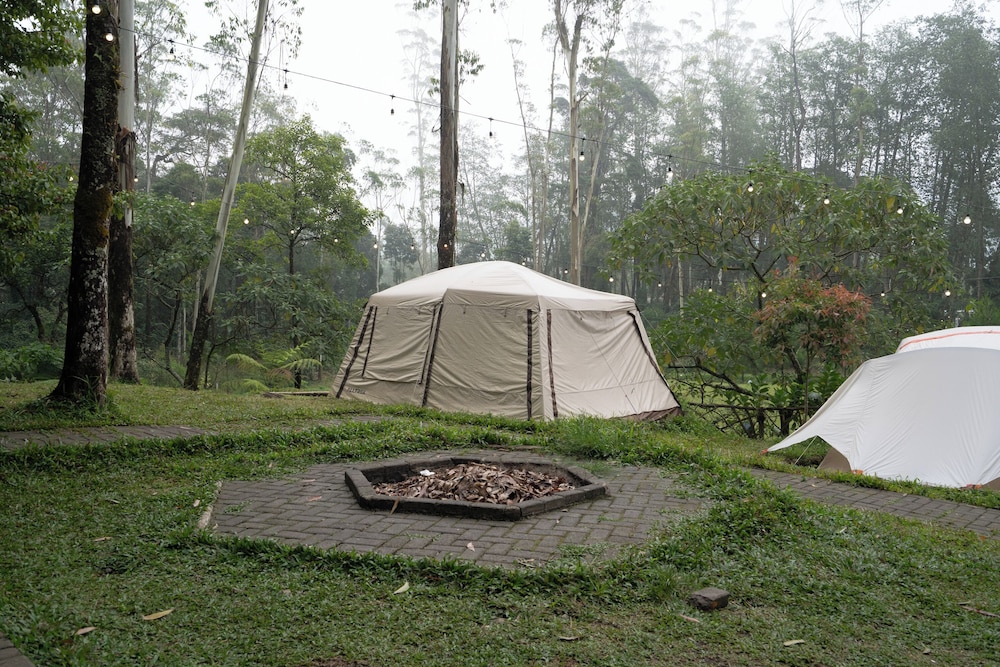 Kuleum Camp And Cabin By ARBA
