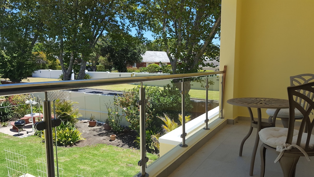 Constantia Cottages