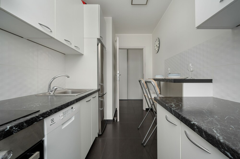 Apartment Near the River by Renters