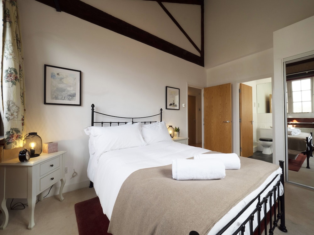 Canterbury Vacations - Holters Mill - Loft - Property Image 3