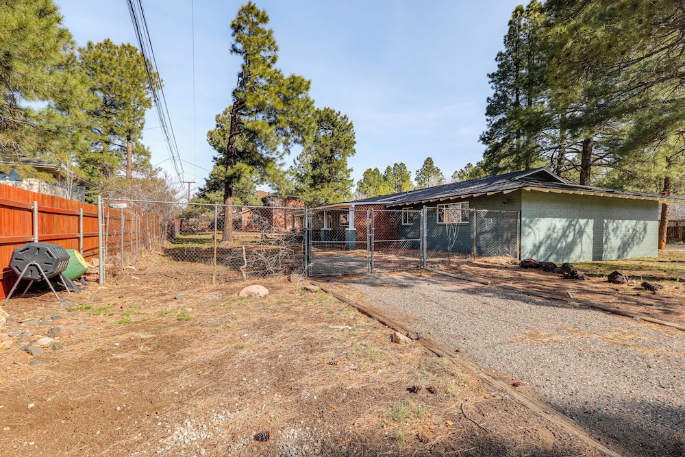 Walk to Dtwn Flagstaff: Home w/ Great Outdoor Area