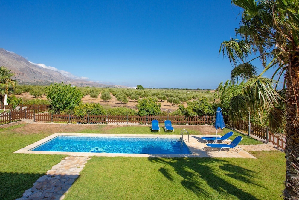 Andreas Beach Villa Large Private Pool Walk to Beach Sea Views A C Wifi Car Not Required - 1654 view 3